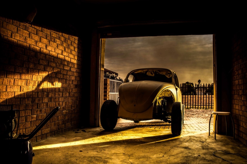 carrosserie-GRASSE-min_car_garage_volkswagen_sunset_vw_beetle-81658